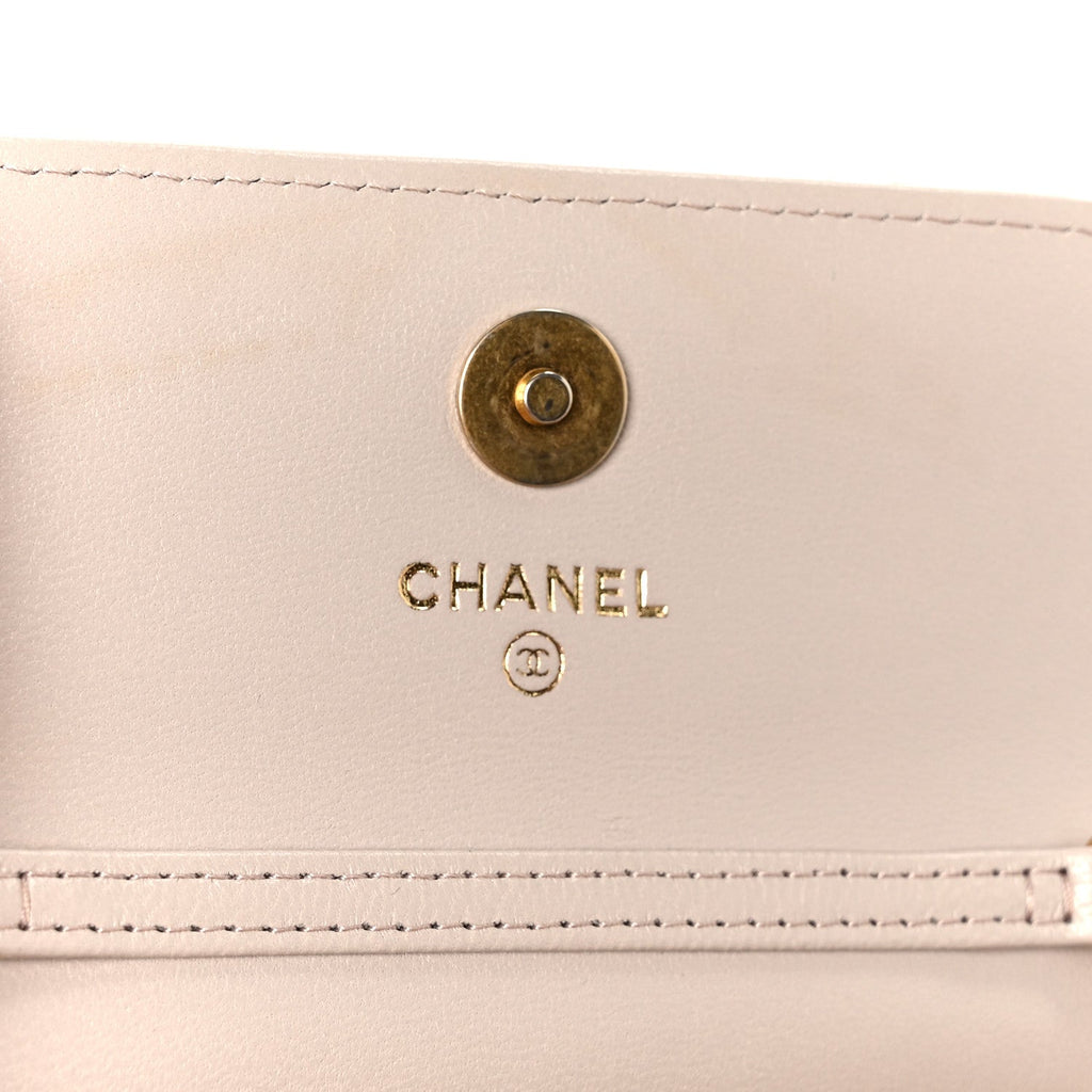 Lambskin Quilted Pearl Crush Clutch With Chain Light Purple