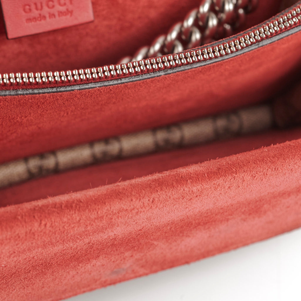 Gucci Medium Dionysus GG Supreme SHoulder Bag Red