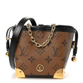 Reverse Monogram Noé Purse