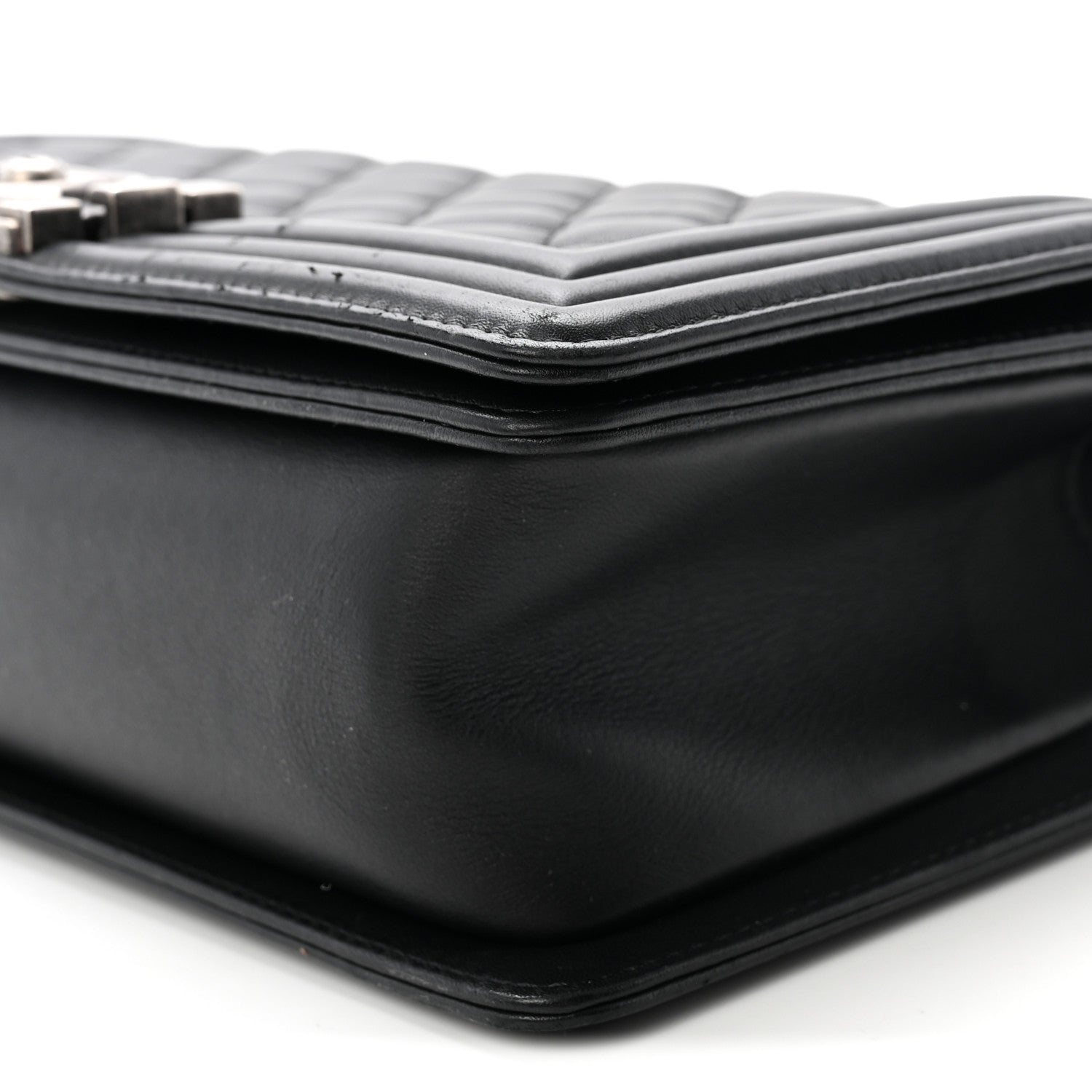 Calfskin Quilted Medium Boy Flap Black