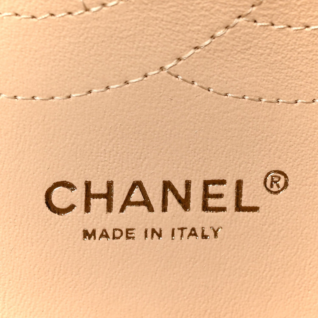 Caviar Quilted Jumbo Double Flap Beige Clair