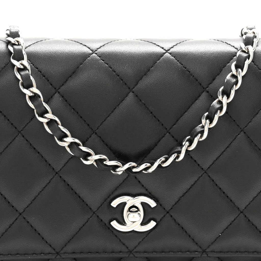 Lambskin Quilted CC Turnlock Wallet On Chain WOC Black