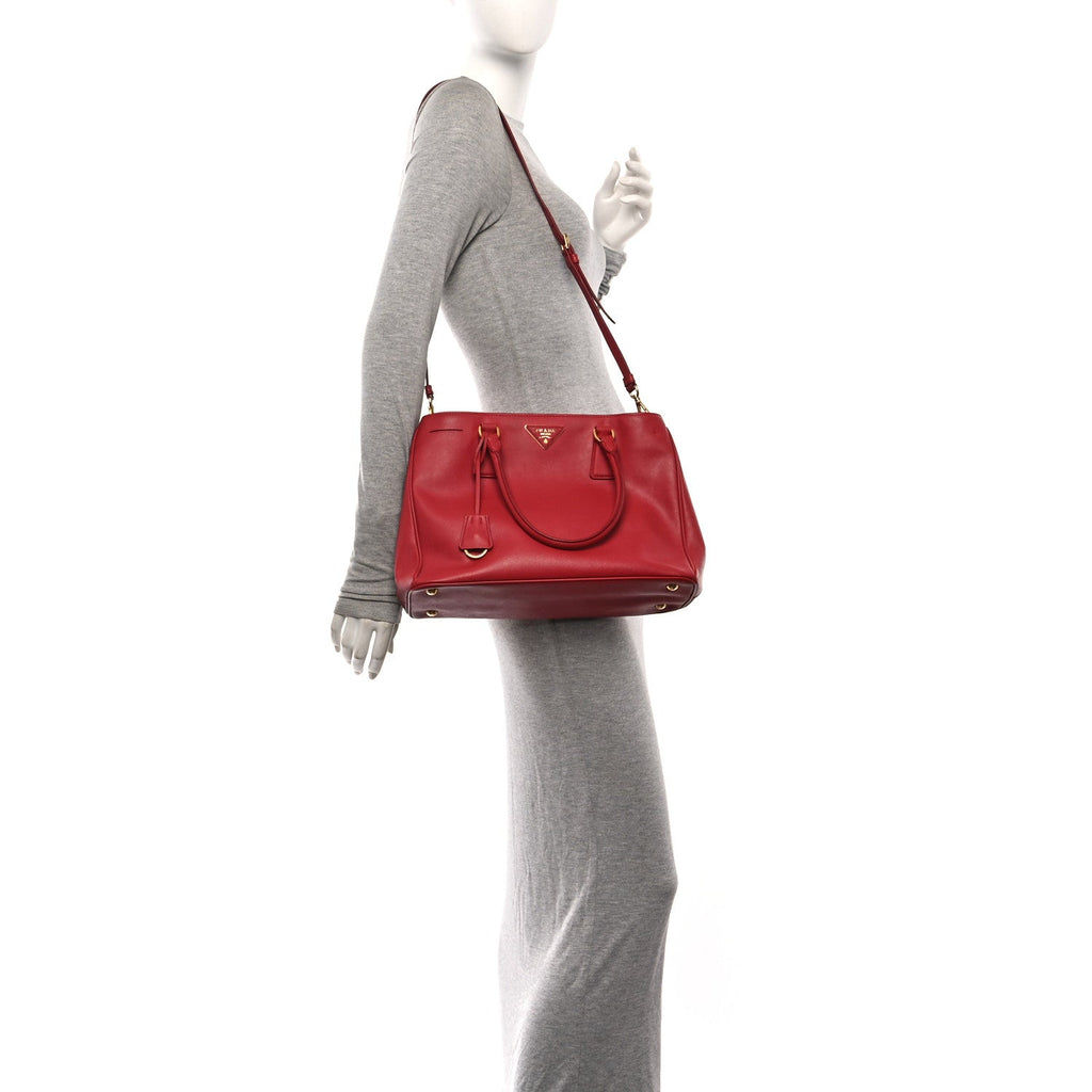 Saffiano Lux Medium Tote Fuoco