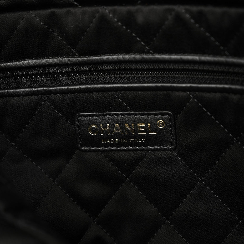 Shiny Calfskin Quilted Small Chanel 22 Black