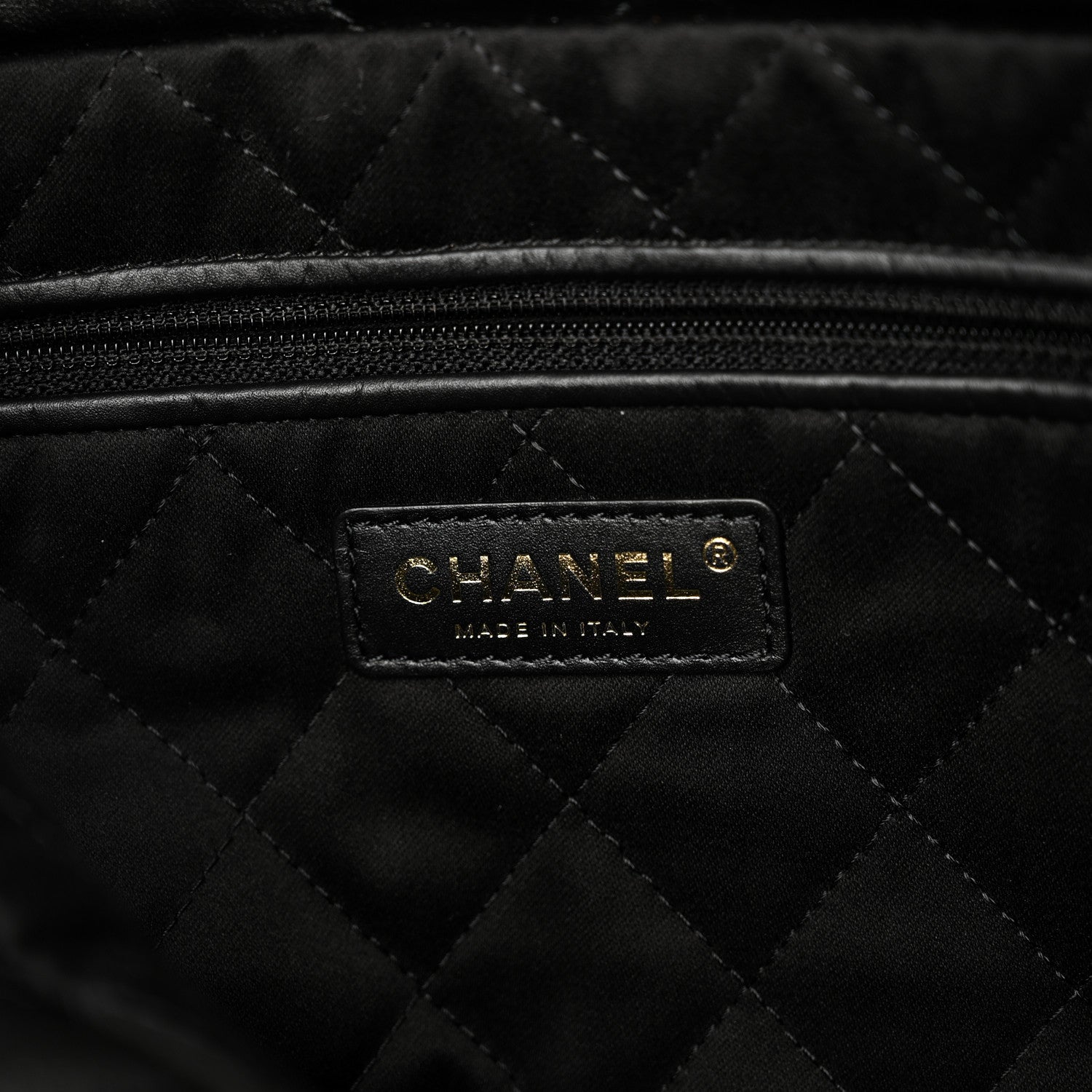 Shiny Calfskin Quilted Small Chanel 22 Black