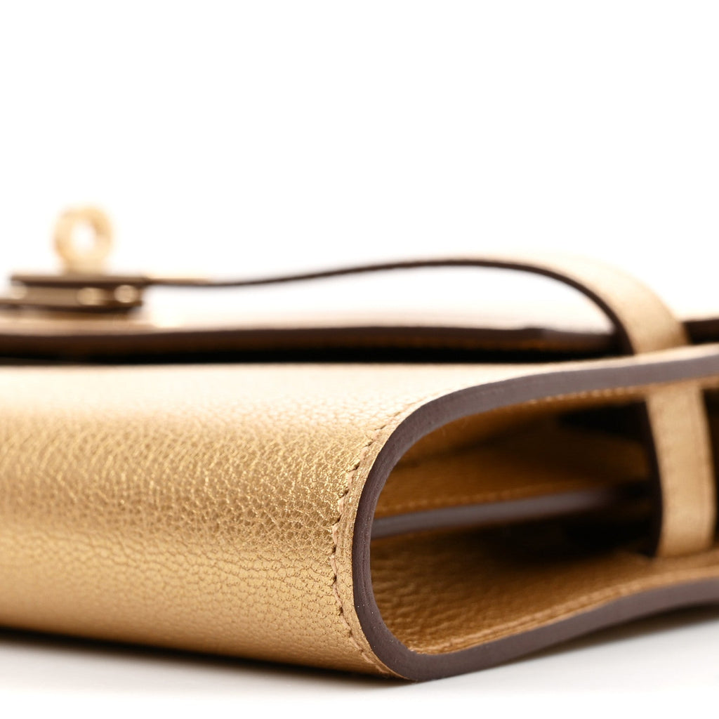 Metallic Chevre Chamkilight Kelly Wallet To Go Dore