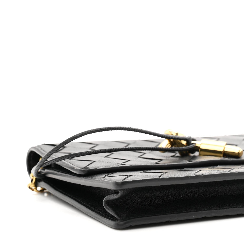 Nappa Intrecciato Andiamo Pouch On Chain Black