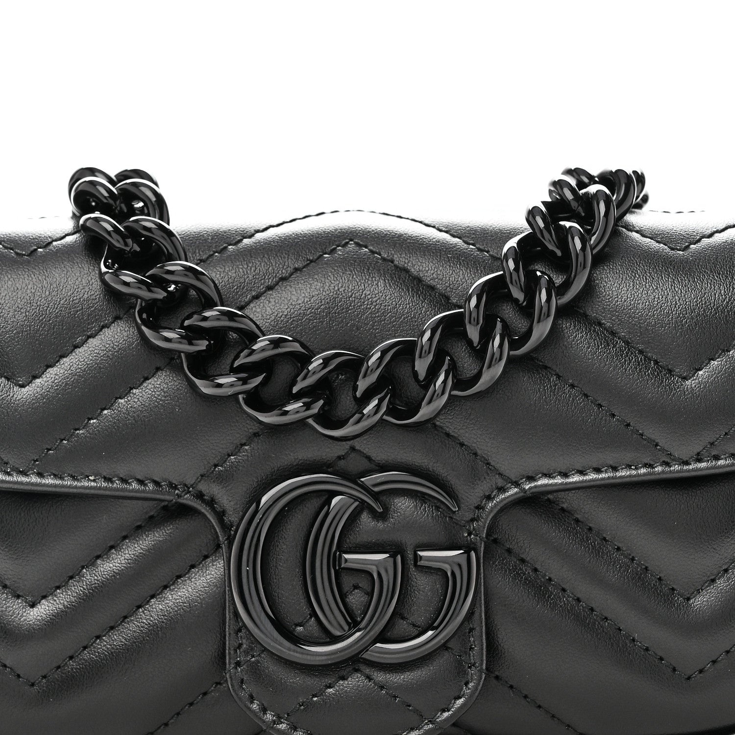 Calfskin Matelasse Monochrome GG Marmont Chain Belt Bag Black