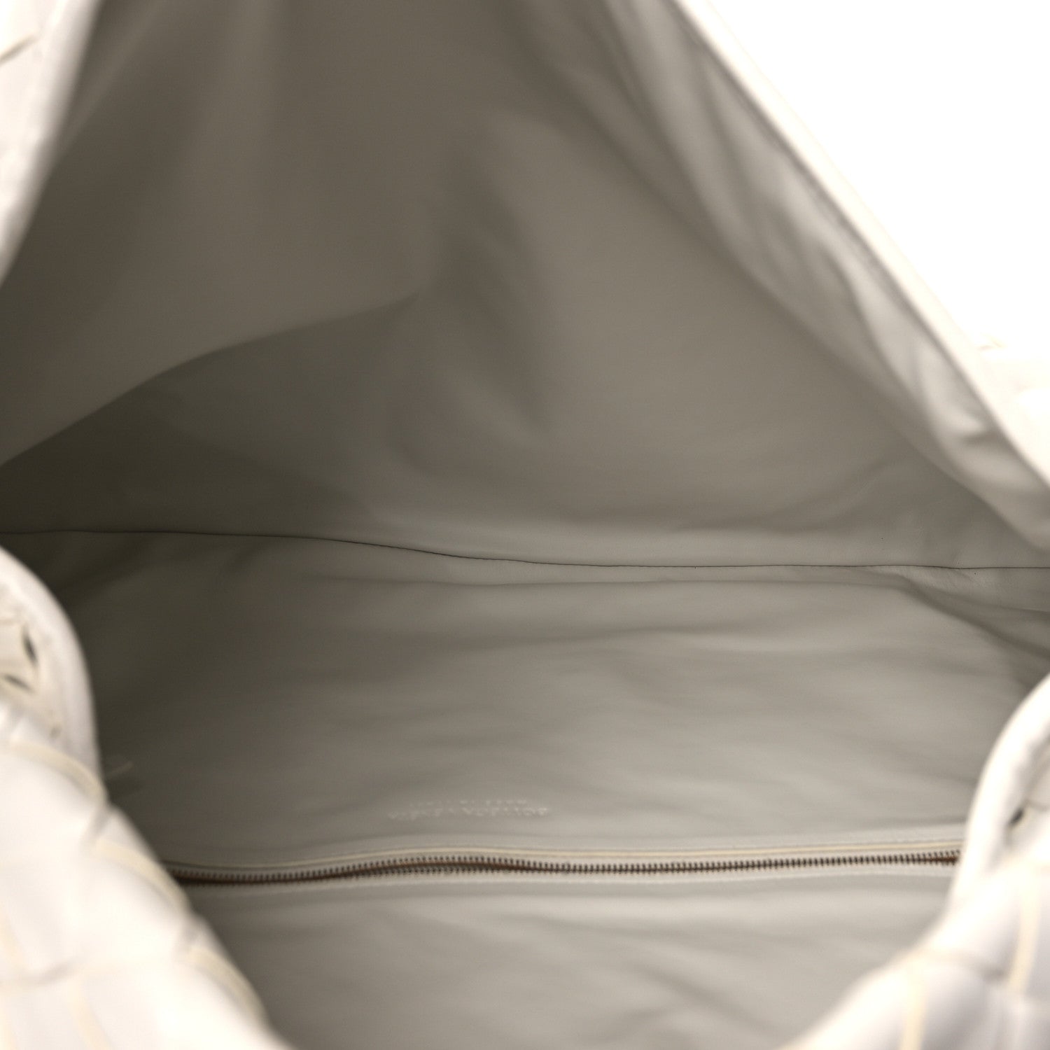 Calfskin Intrecciato Large Hop Sterling White