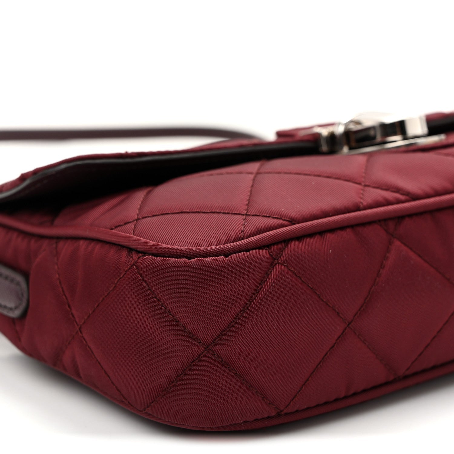 Nylon Tessuto Impunturato Quilted Flap Crossbody Granato