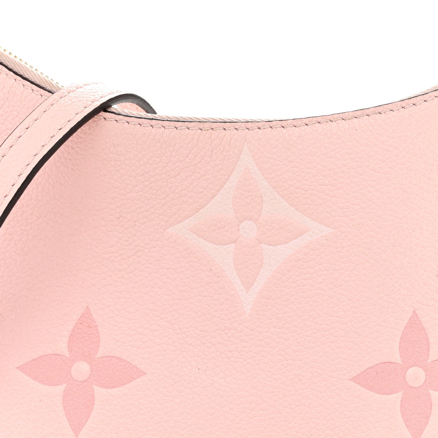 Empreinte Monogram Giant By The Pool Marshmallow Hobo PM Bouton De Rose