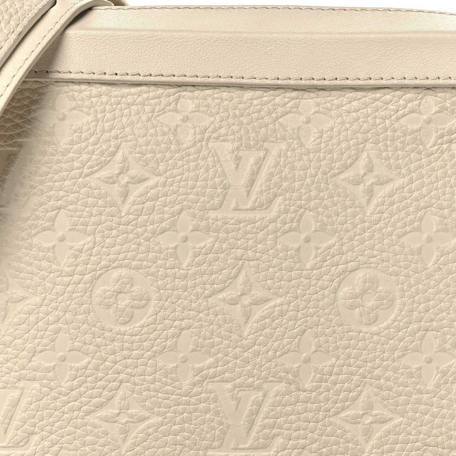 Taurillon Monogram Solar Ray Soft Trunk Powder White