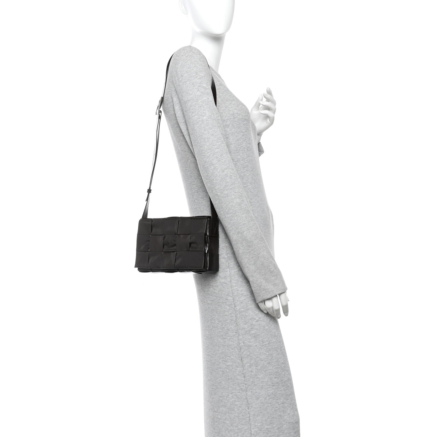 Paper Calfskin Maxi Intreccio Cassette Crossbody Bag Fondant