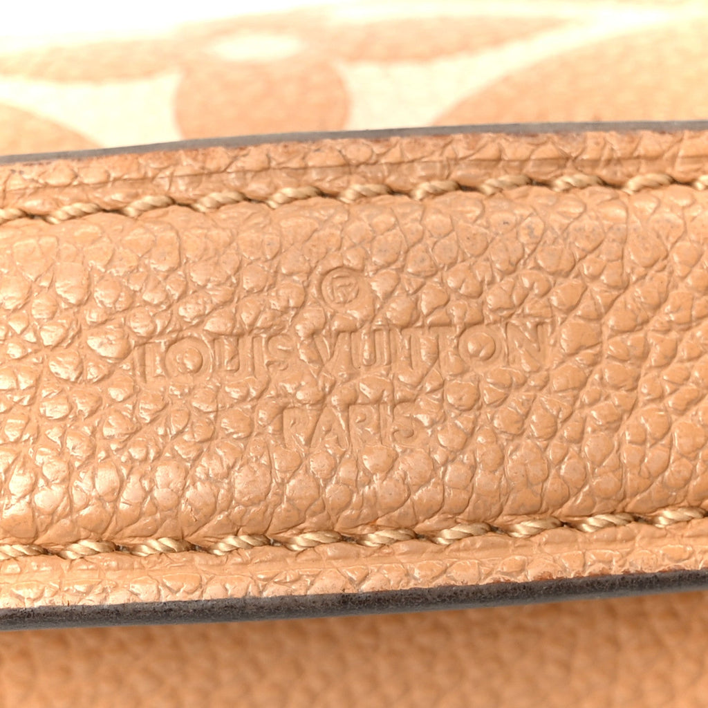 Empreinte Monogram Giant Pochette Metis Arizona Beige