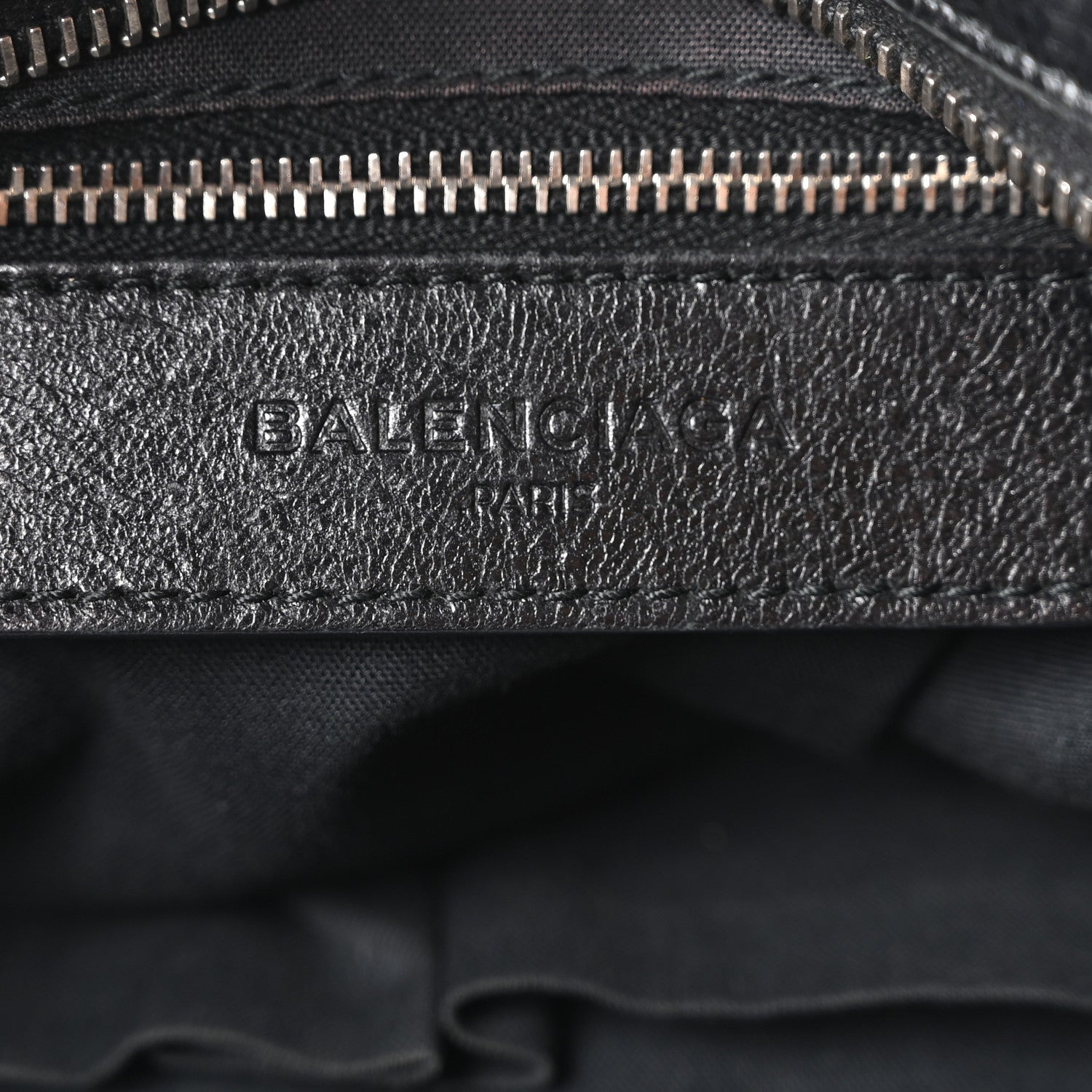 Agneau Giant 12 Silver Hardware City Black