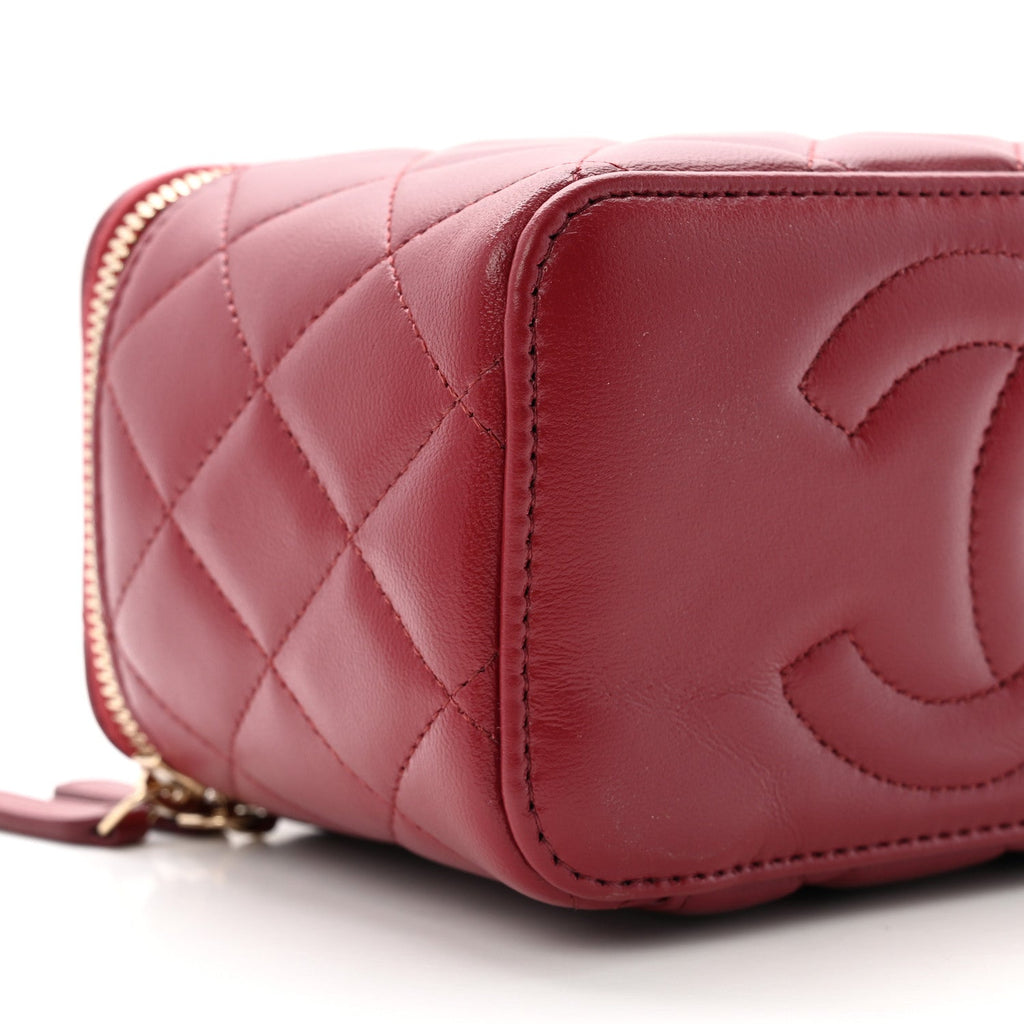 Lambskin Quilted Small Top Handle Vanity Case With Chain Burgundy