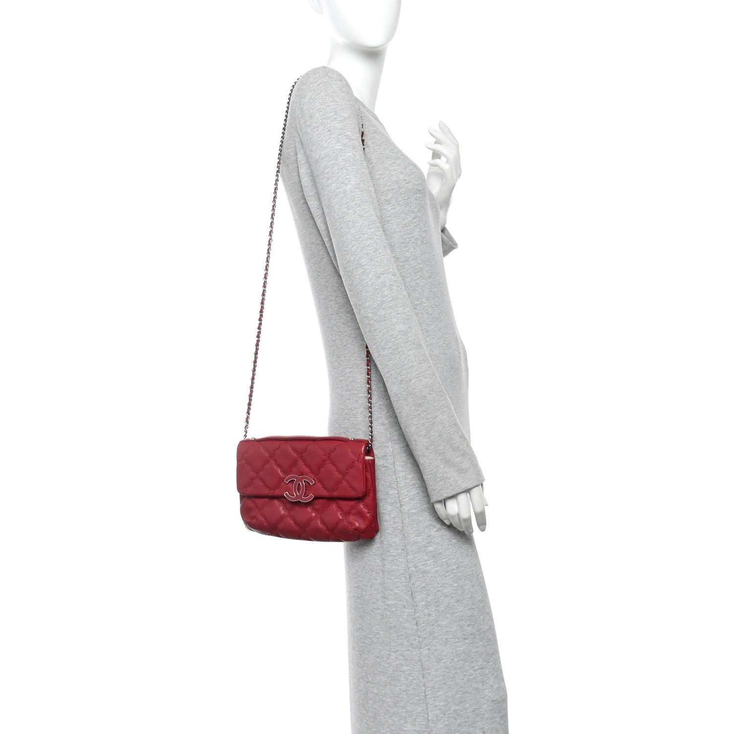 Calfskin Quilted Double Stitch Hamptons Clutch with Chain Red