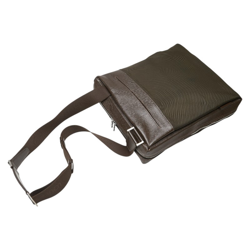 Louis Vuitton Beluga Taiga Shoulder Bag