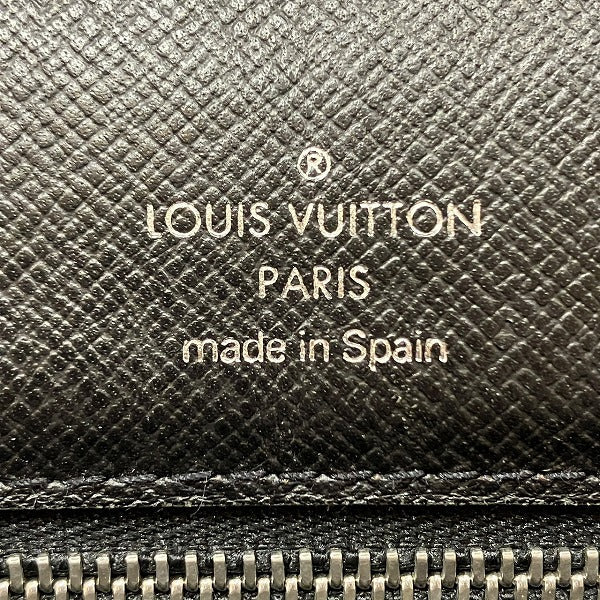 Louis Vuitton Selenga Taiga Clutch Bag