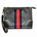 Gucci GG Supreme Messenger GG Supreme Canvas Shoulder Bag