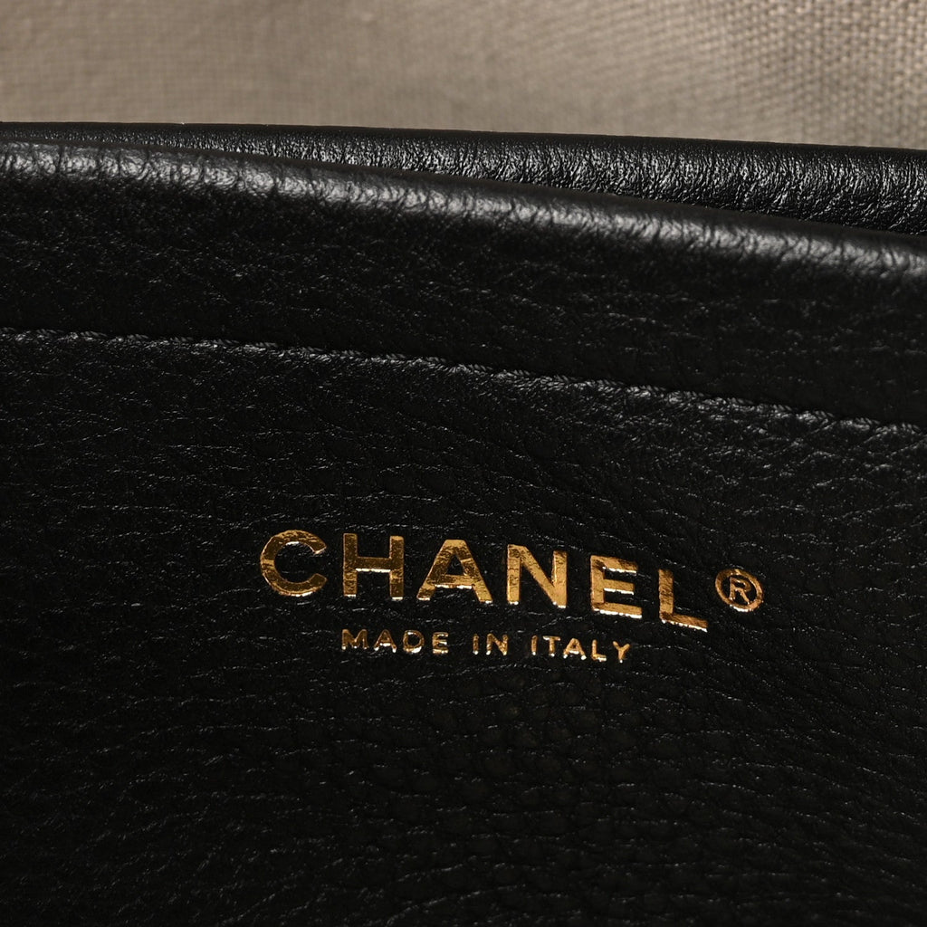 Grained Calfskin Stitched Urban Essentials Small Shopping Bag Black