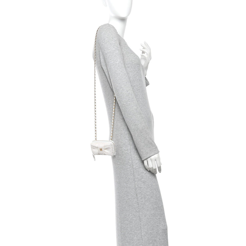 Tweed Quilted Bow Flap Card Holder On Chain White