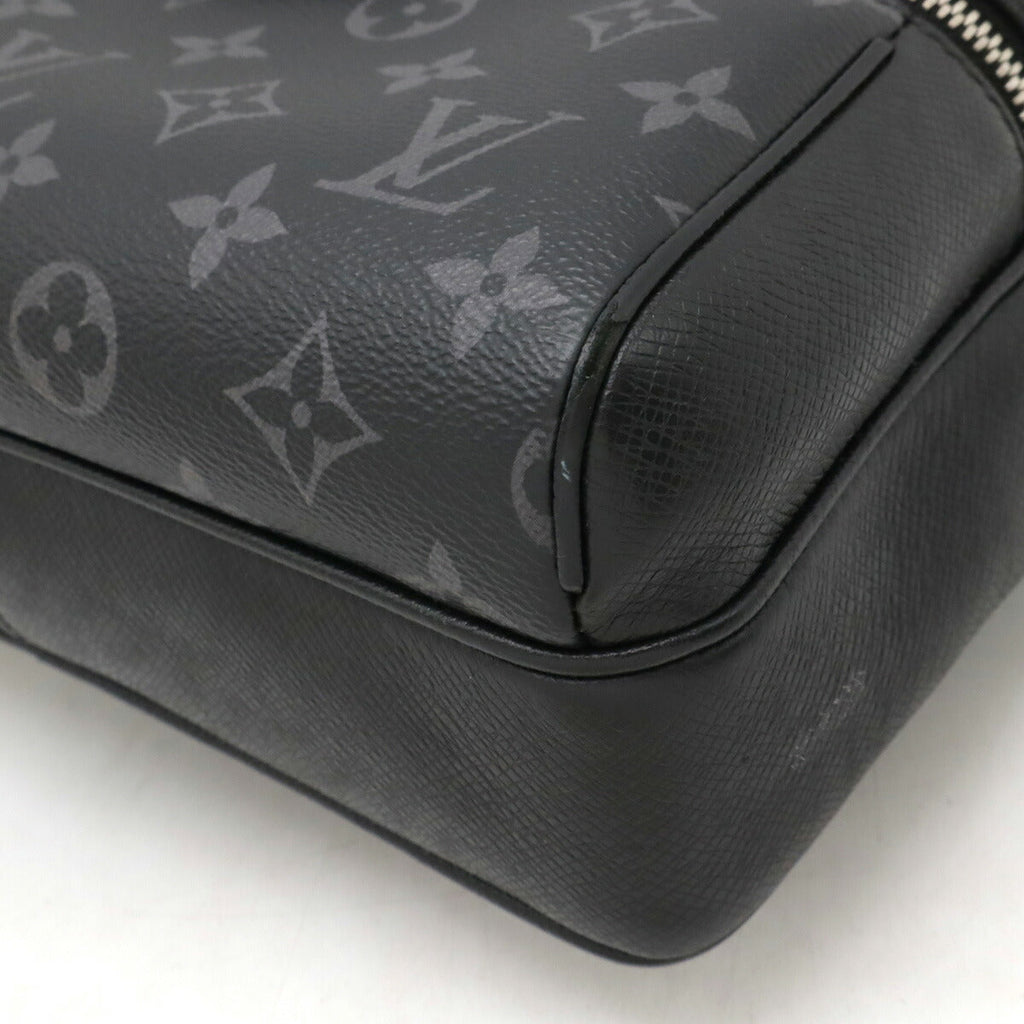 Louis Vuitton Outdoor Messenger PM Monogram Taiga Shoulder Bag