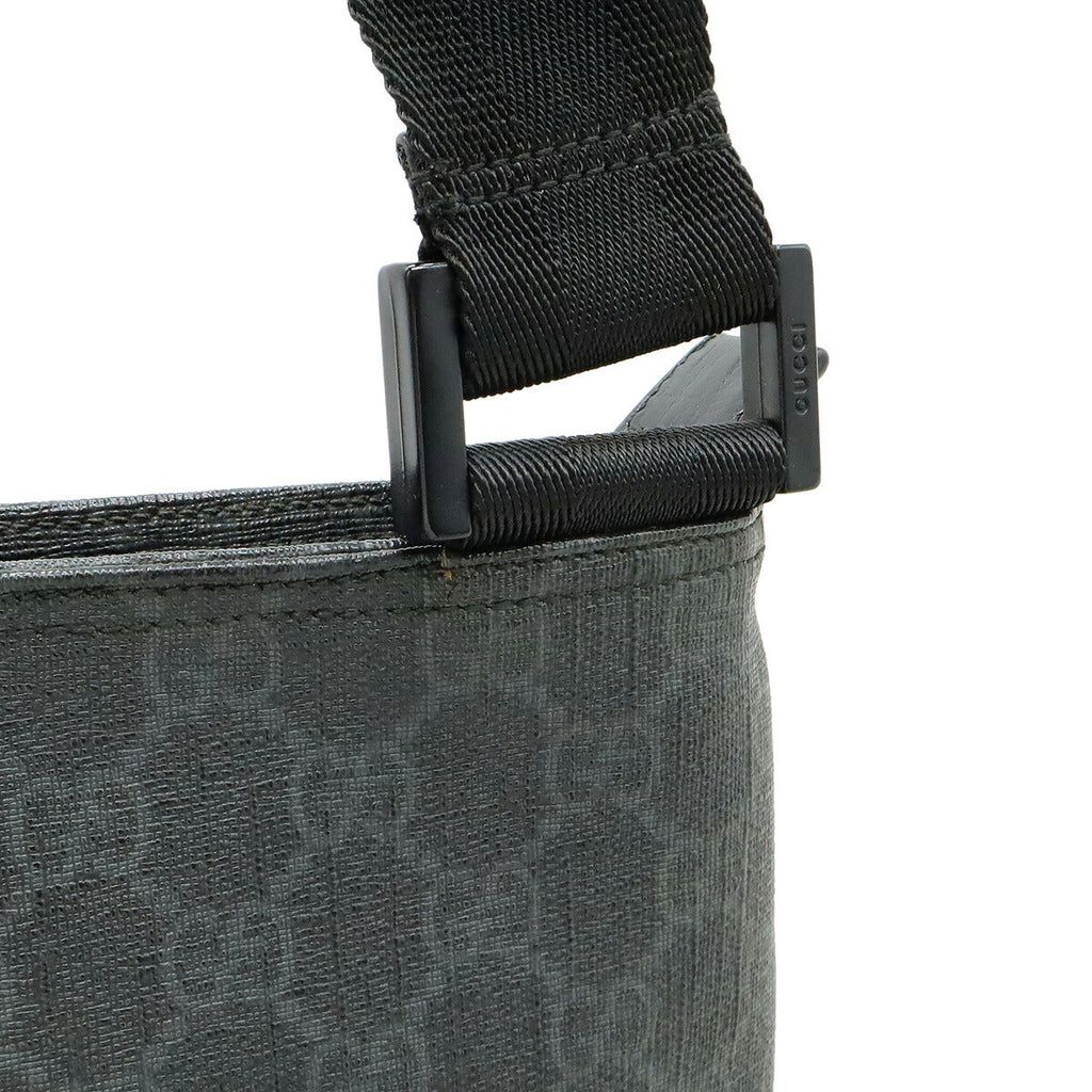 Gucci GG Supreme Canvas Shoulder Bag