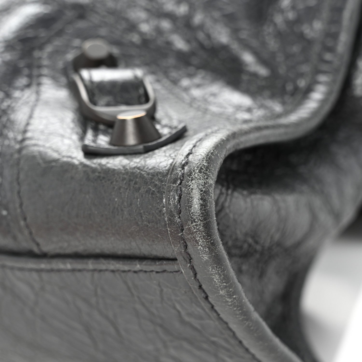 Agneau Arena Classic Hardware Small Le City Volcanic Rock