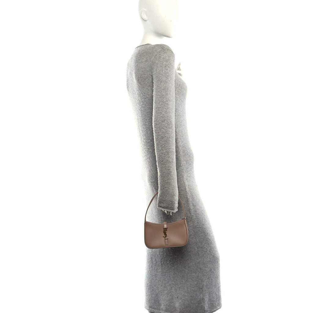 Smooth Calfskin Le 5 A 7 Mini Hobo Rosy Sand