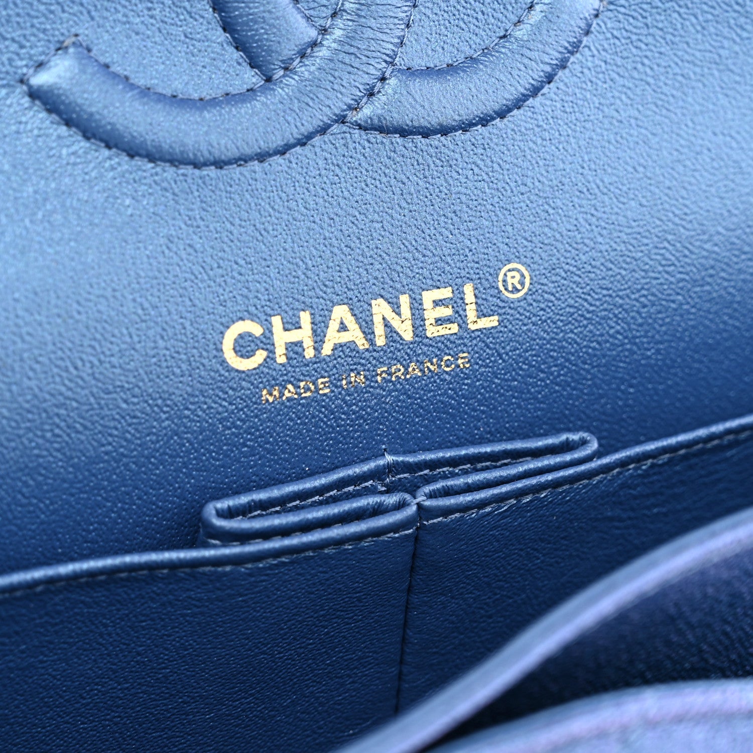 Iridescent Caviar Quilted Medium Double Flap Dark Blue