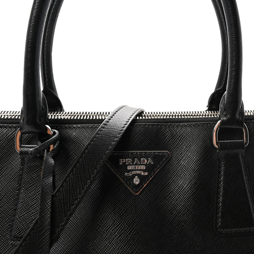 Saffiano Medium Galleria Double Zip Tote Black Talco