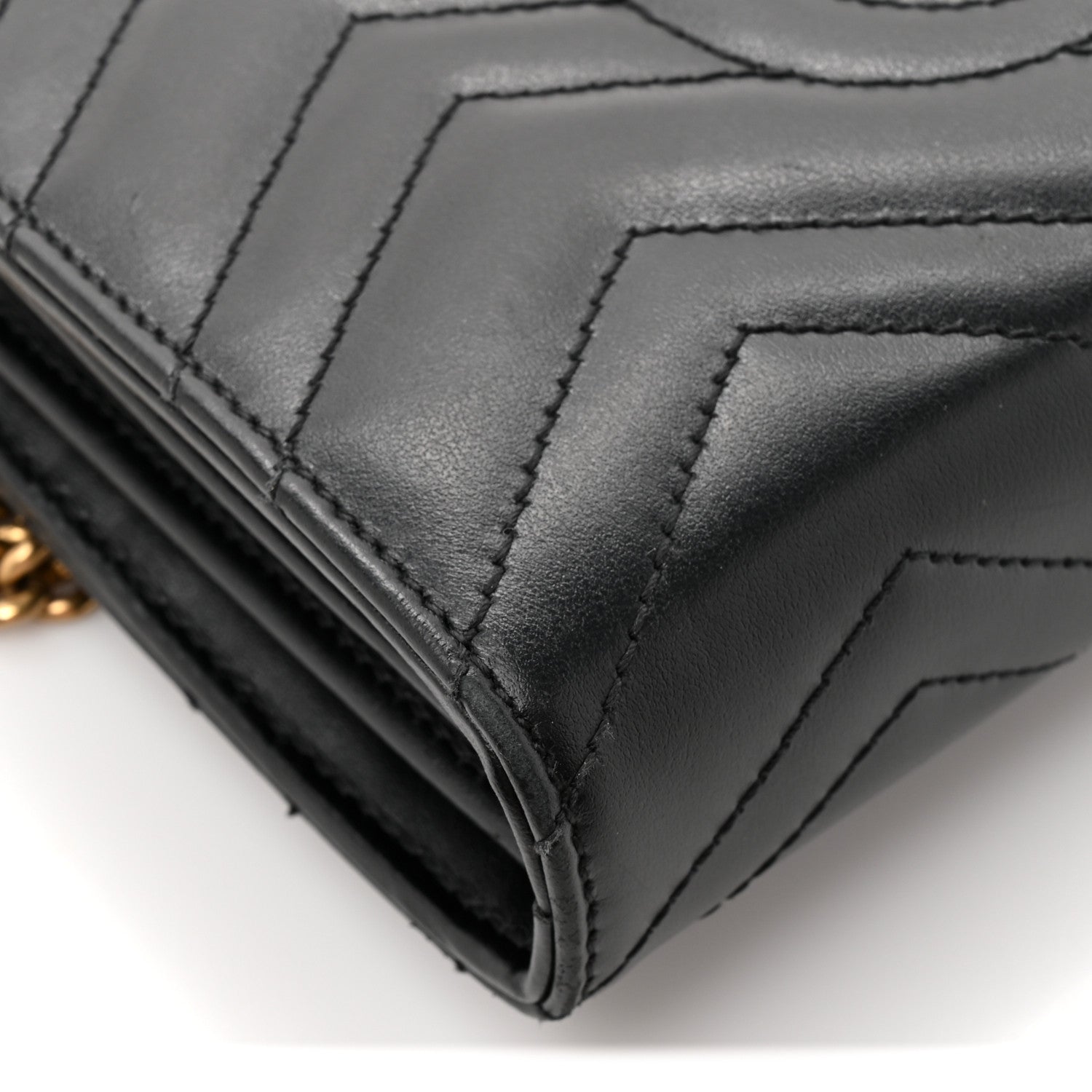 Calfskin Matelasse GG Marmont Chain Wallet Black