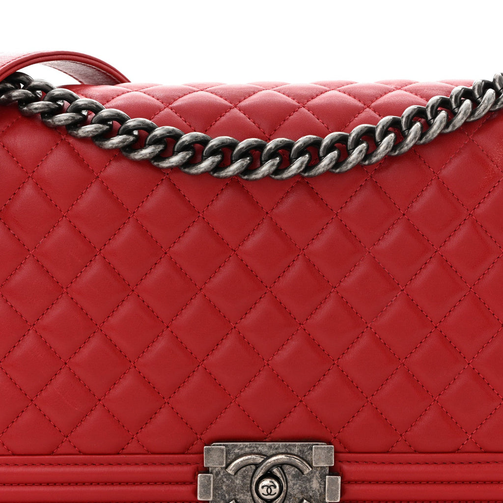 Lambskin Quilted New Medium Boy Flap Red