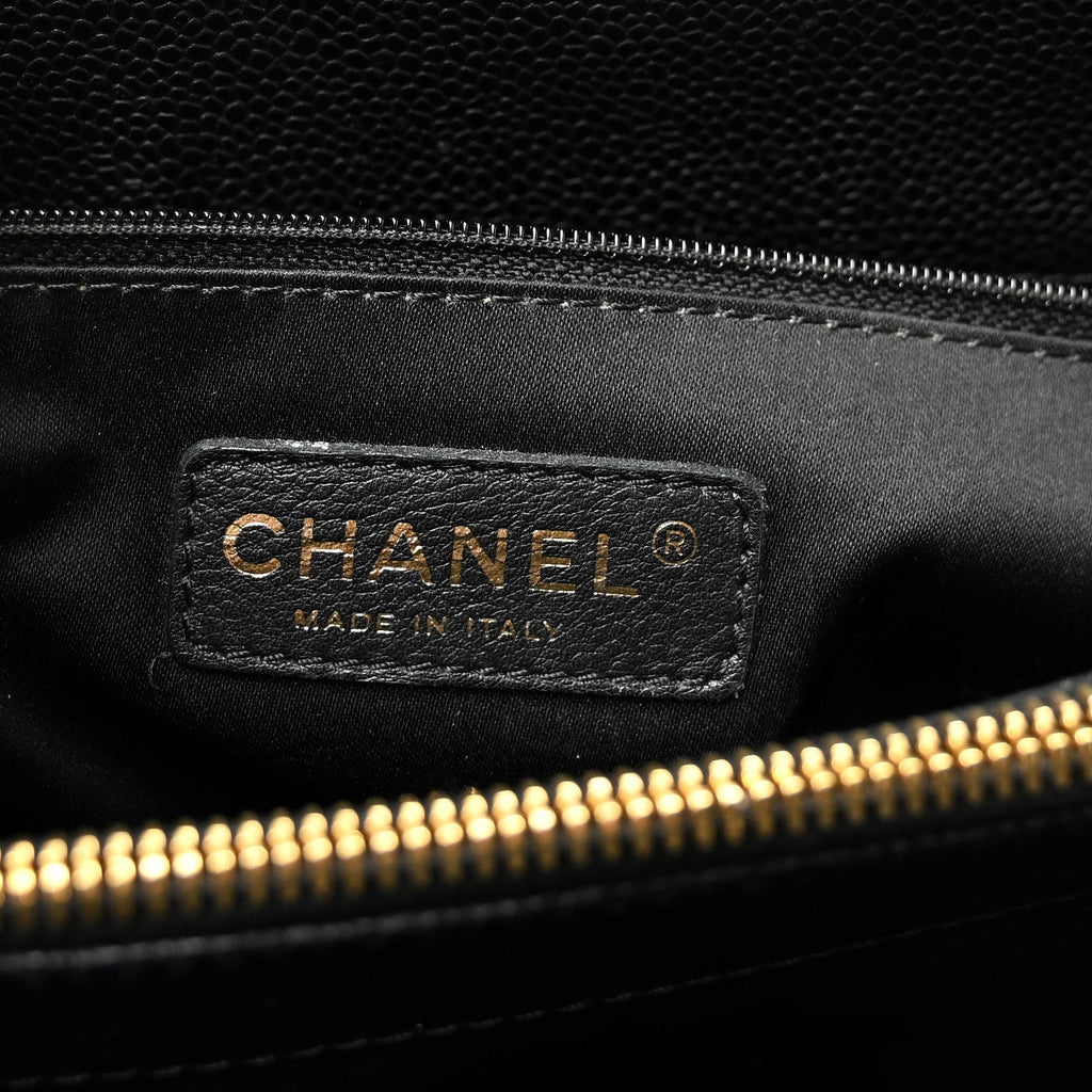 Caviar Large CC Shoulder Bag Black