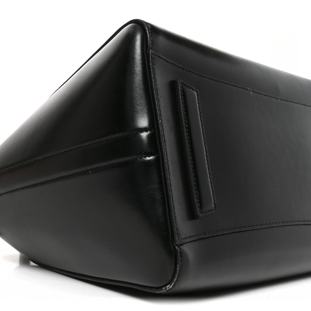 Shiny Lord Calfskin  Antigona Black