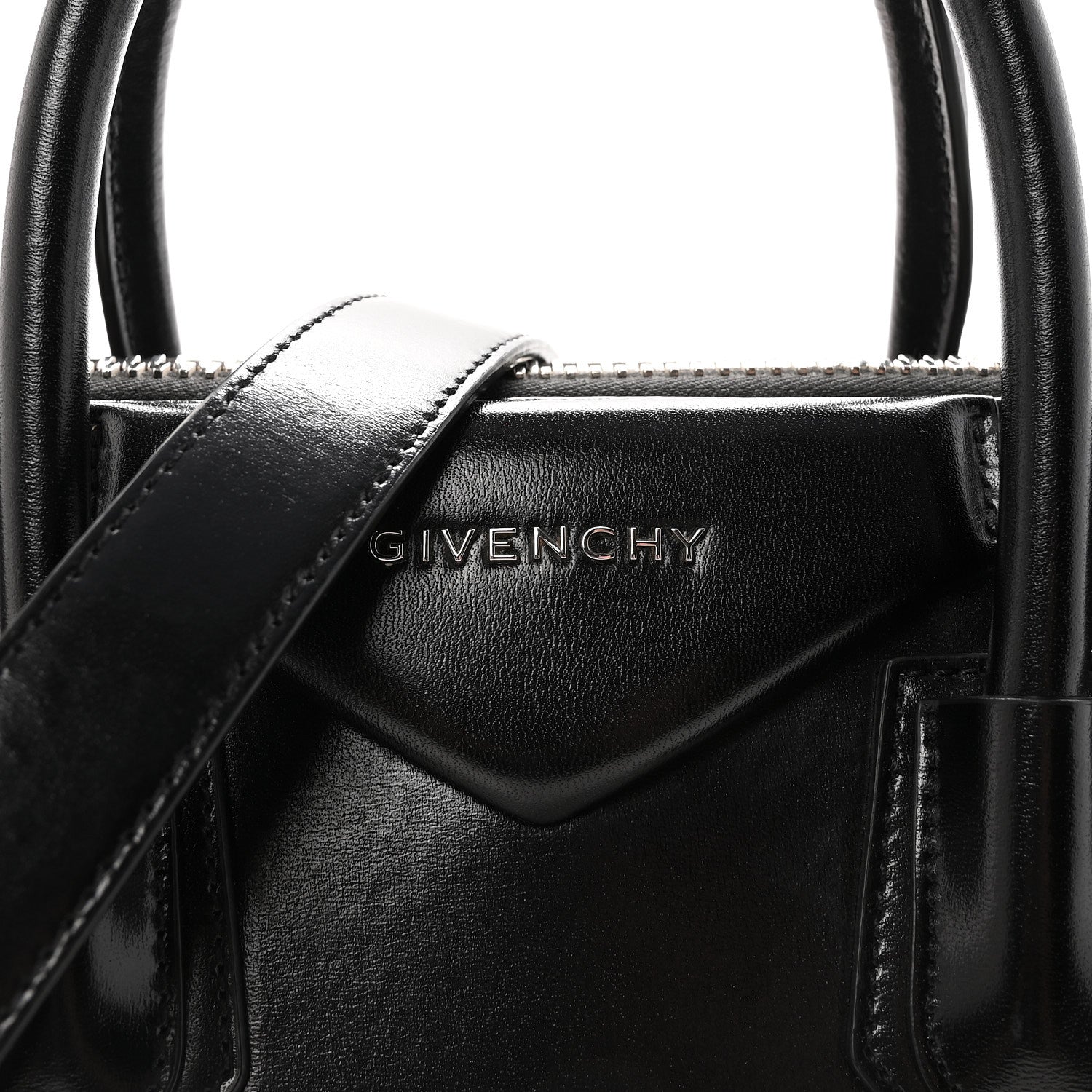 Shiny Lord Calfskin Small Antigona Black