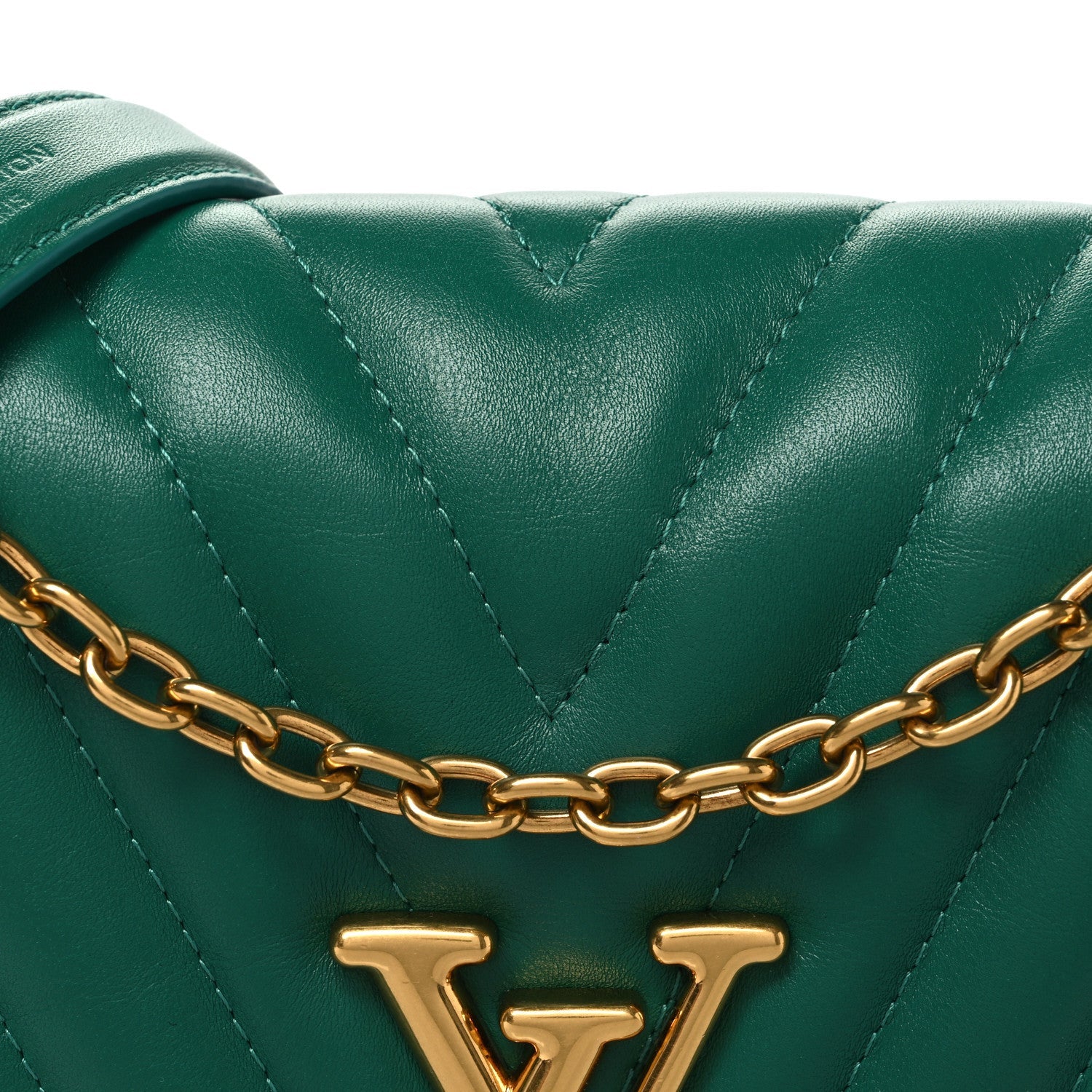 Calfskin New Wave Chain Bag MM NM Emerald