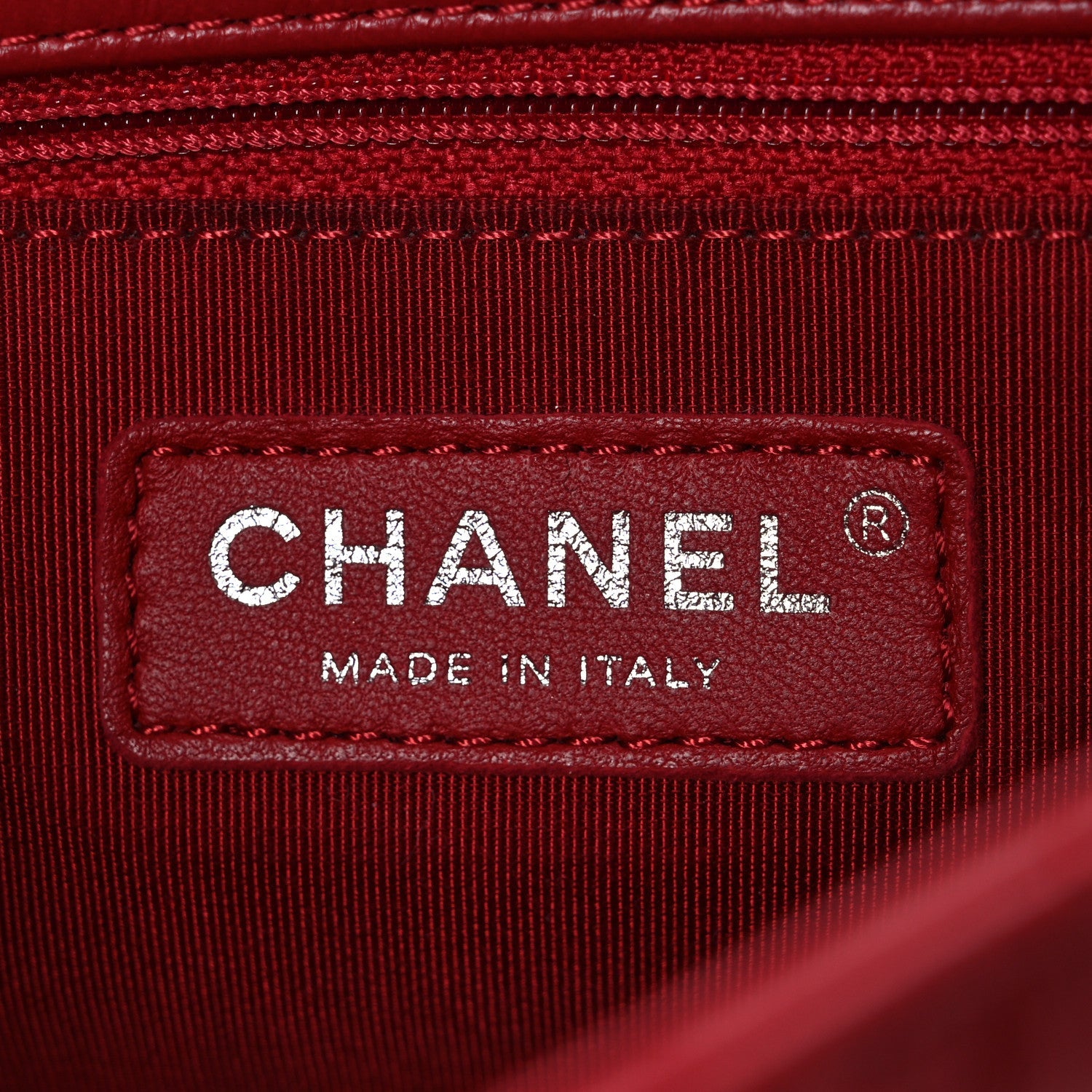 Crumpled Calfskin Medium Chain All Over Flap Red
