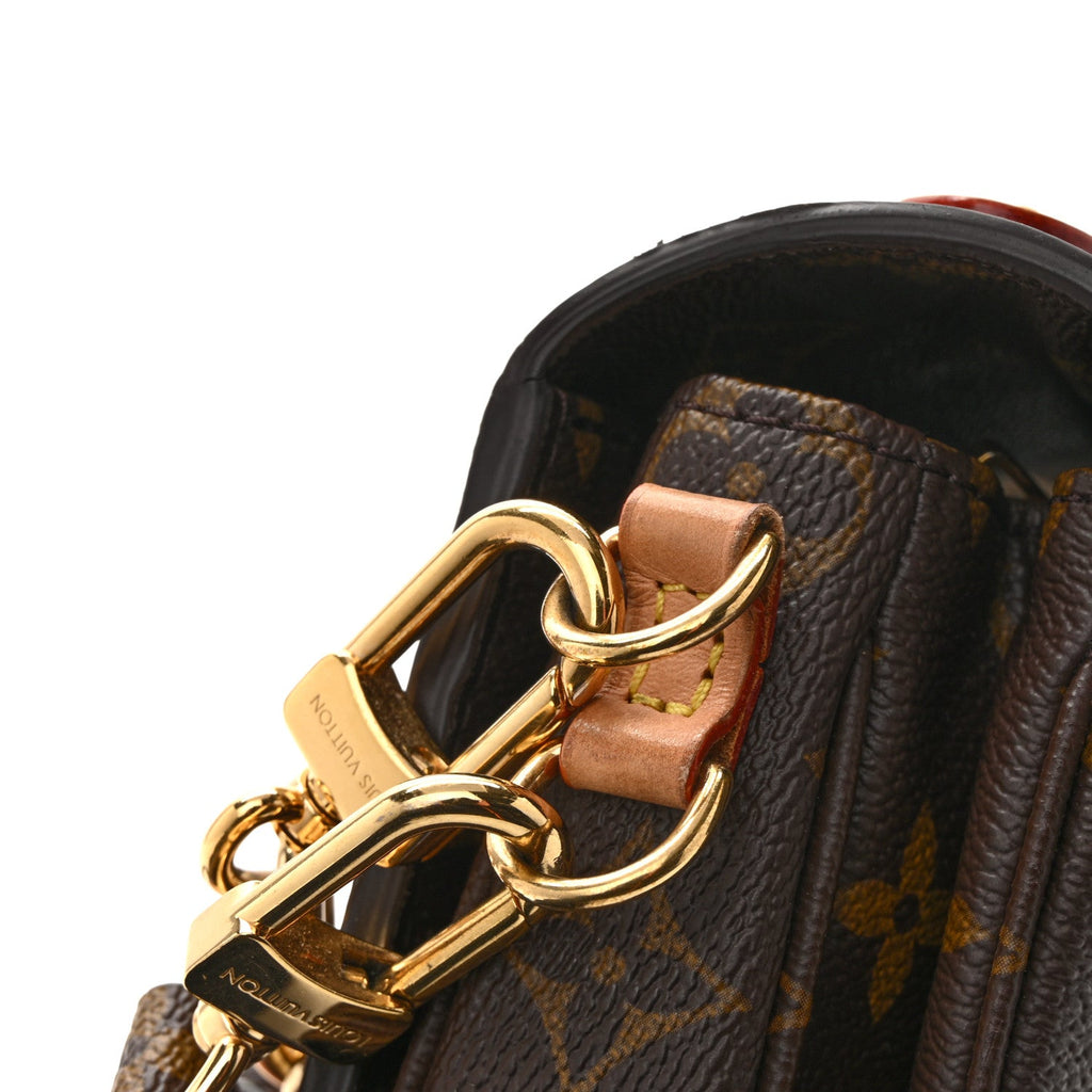 Monogram Pochette Metis East West