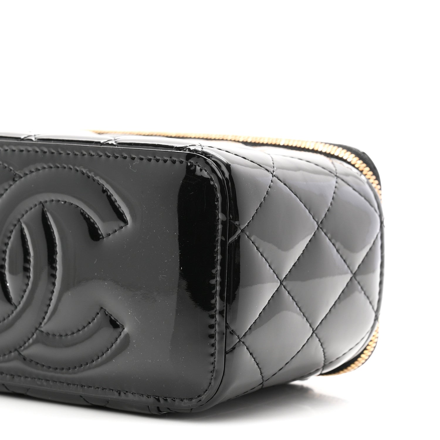 Patent Enamel Quilted Small Coco Hearts Vanity Case With Chain Black