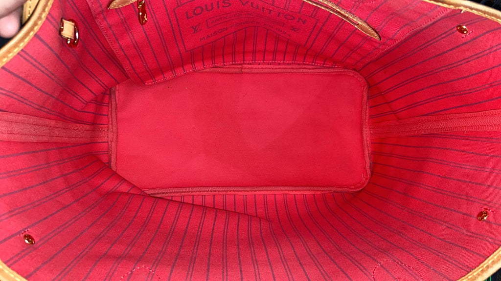 LOUIS VUITTON V Neverfull MM Monogram Canvas Shoulder Bag Brown