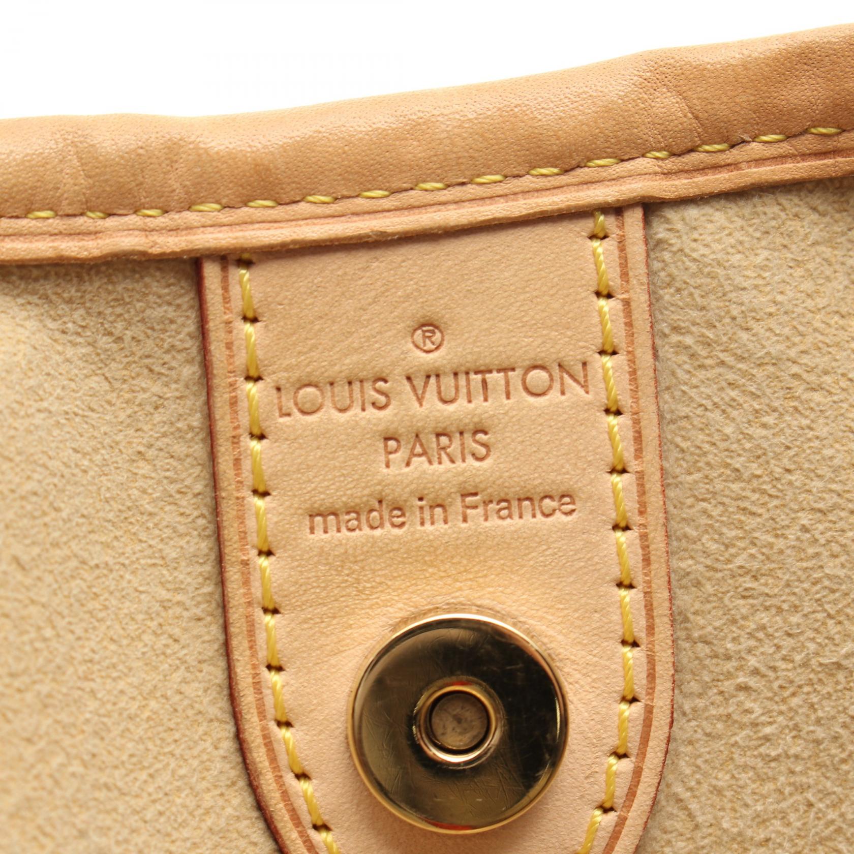 Louis Vuitton Galliera PM Monogram Shoulder Bag