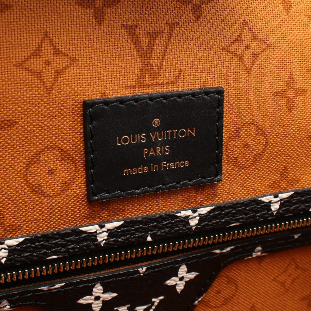 Louis Vuitton Neverfull MM Monogram Tote Bag