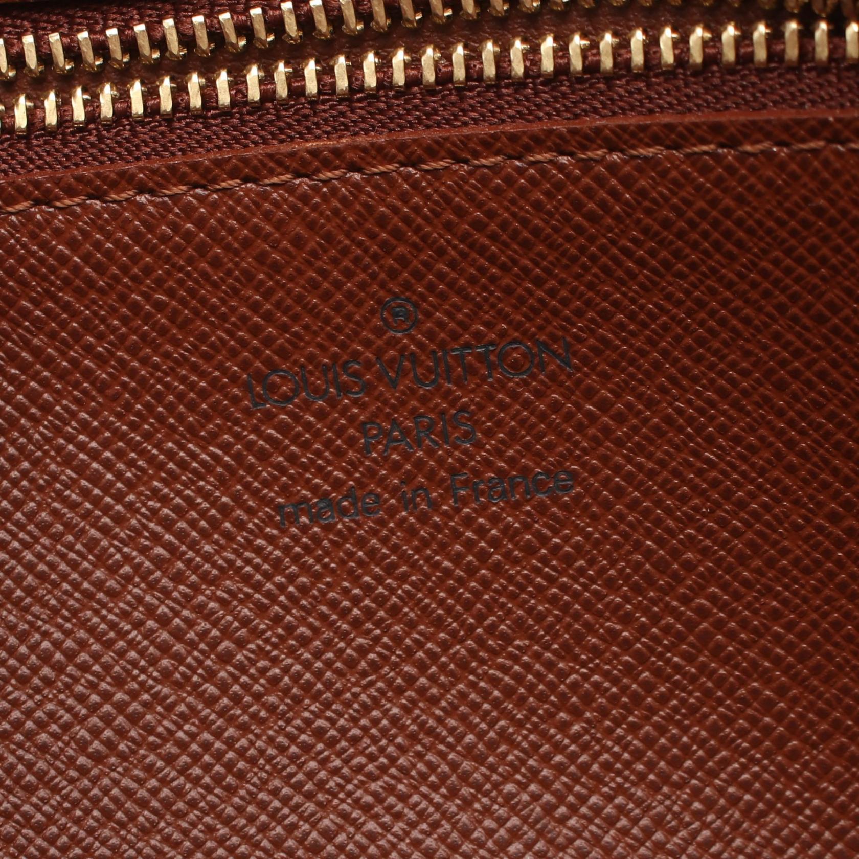 Louis Vuitton Trocadero 30 Monogram Shoulder Bag