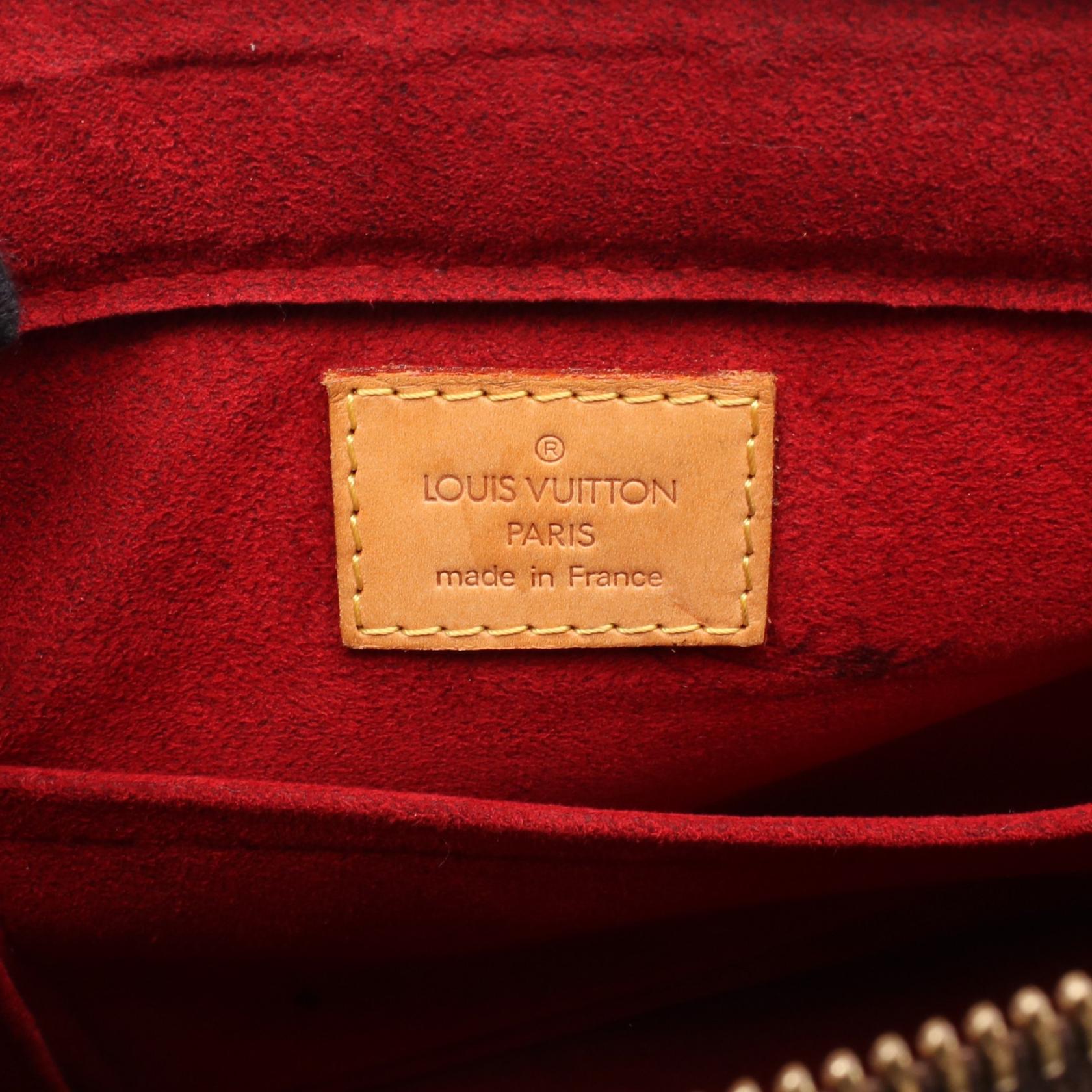 Louis Vuitton Vivasite GM Monogram Shoulder Bag