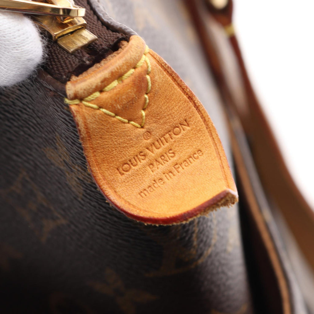 Louis Vuitton Totally MM Monogram Coated Canvas Tote Bag