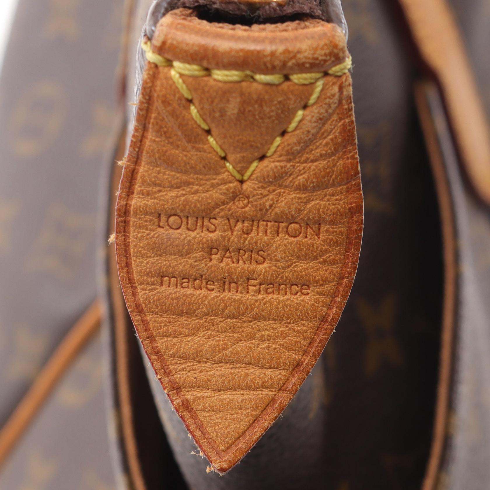 Louis Vuitton Totally MM Monogram Coated Canvas Tote Bag