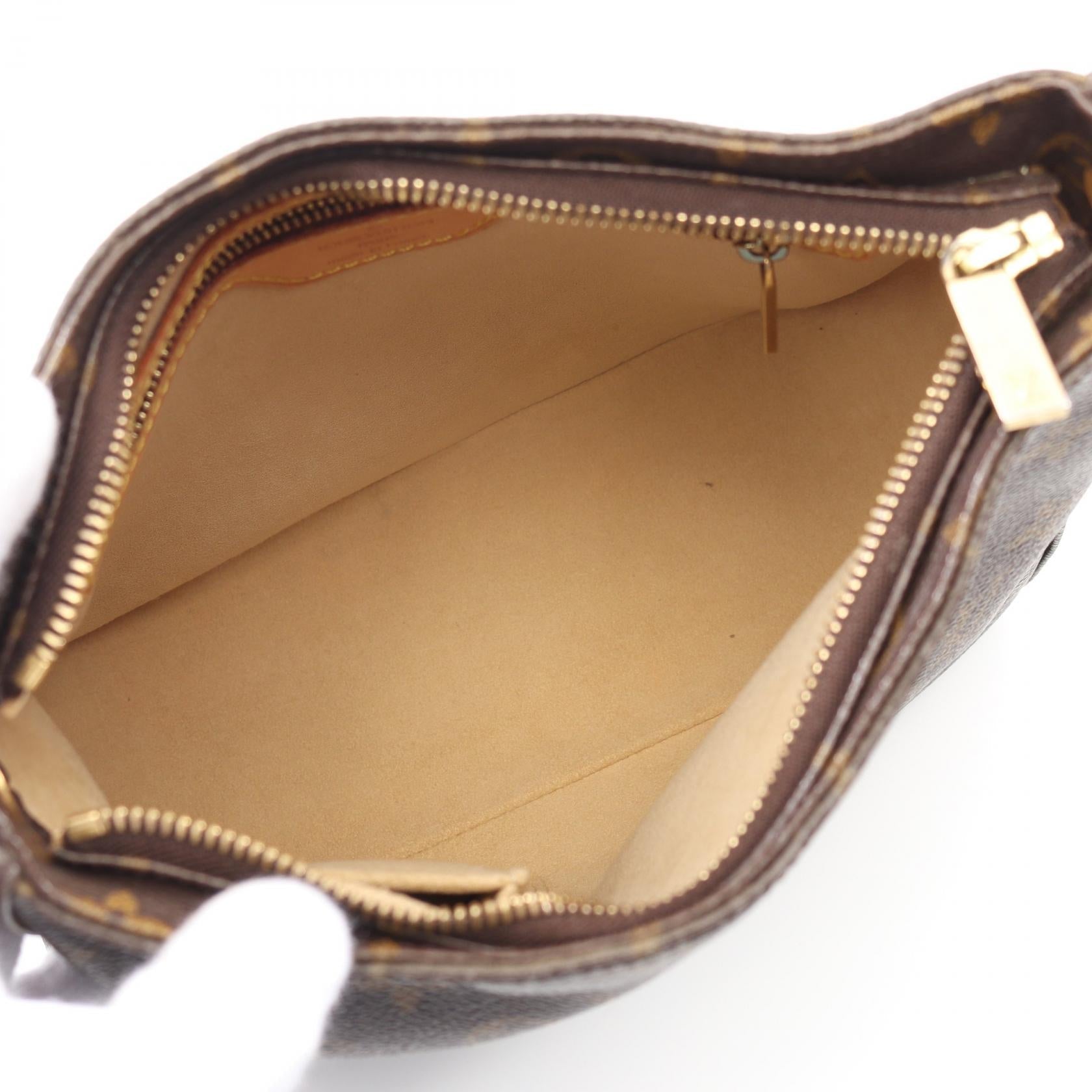 Louis Vuitton Looping MM Monogram Shoulder Bag