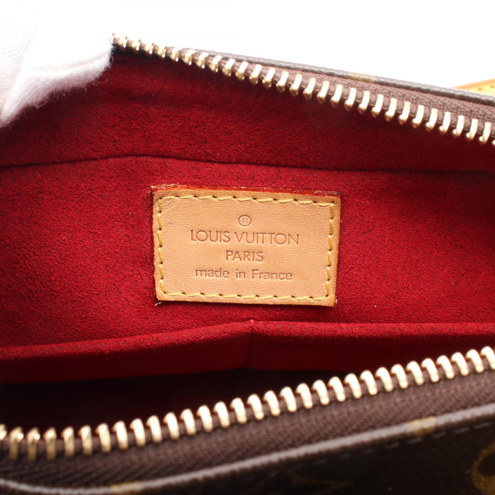 Louis Vuitton Vivasite MM Monogram Shoulder Bag